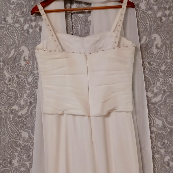 WEDDING 👰 DRESS - Picture 5 of 7